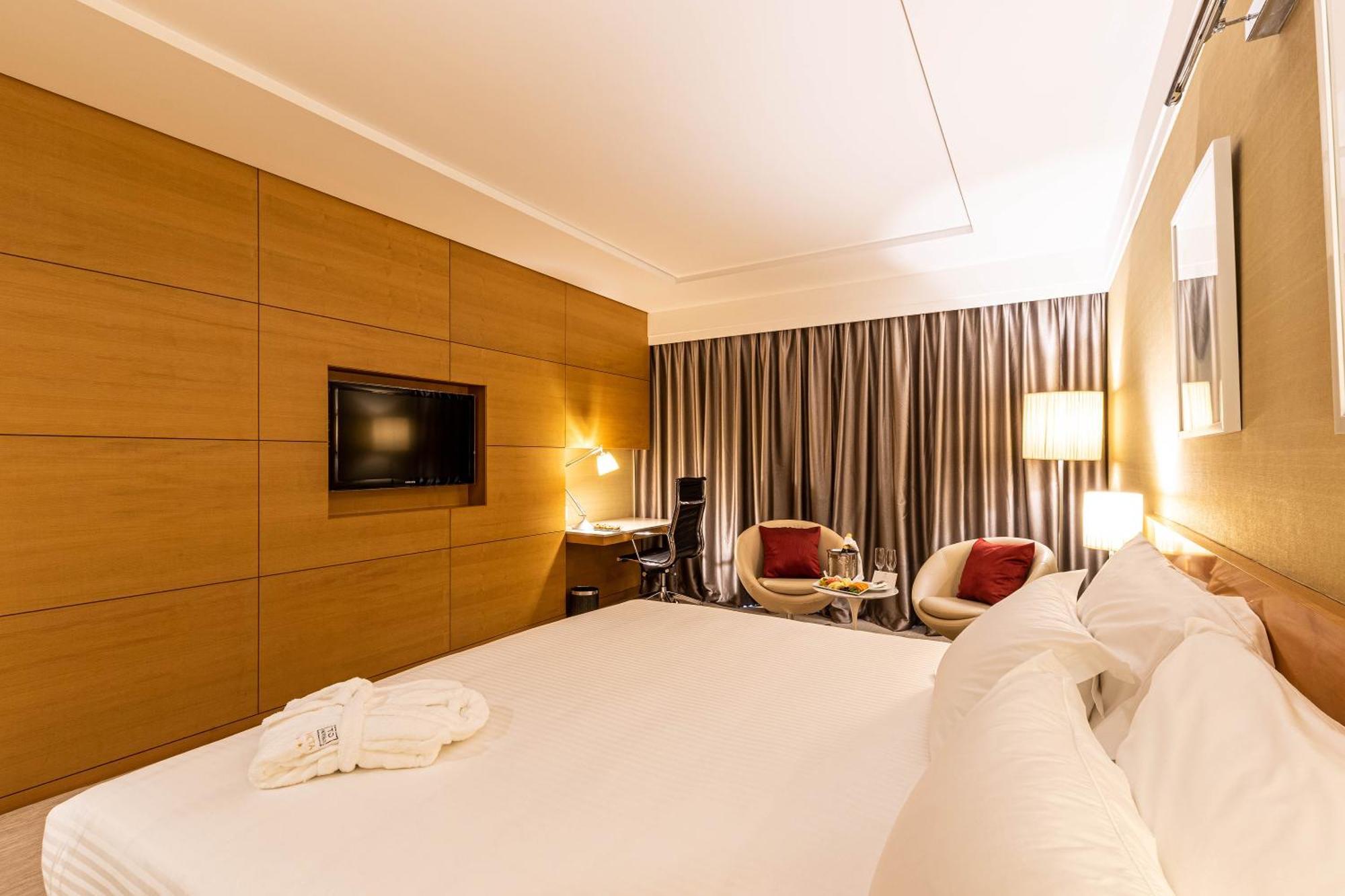 Hotel De Convencoes De Talatona, Hcta Luanda Eksteriør bilde